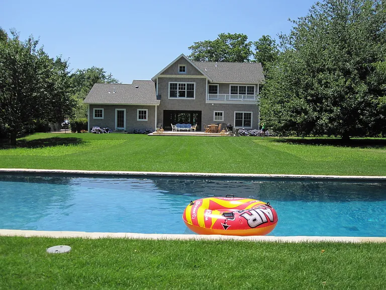 9 Chester Ave — Photo 32