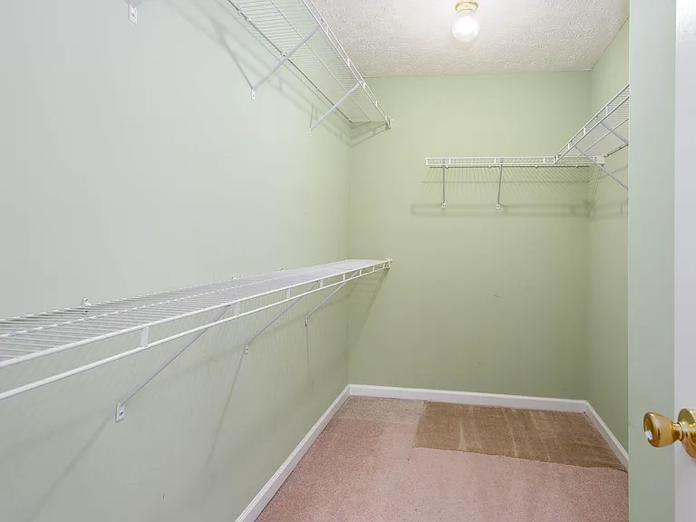 2946 Greyhawk Ln — Photo 26