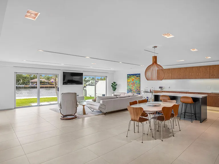 35 Castle Harbor Isle — Photo 14