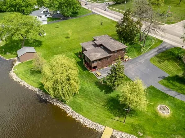 3004 S Riverside Dr, Beloit, WI 53511