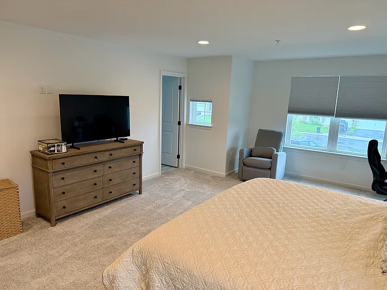 411 Mayapple Dr — Photo 17