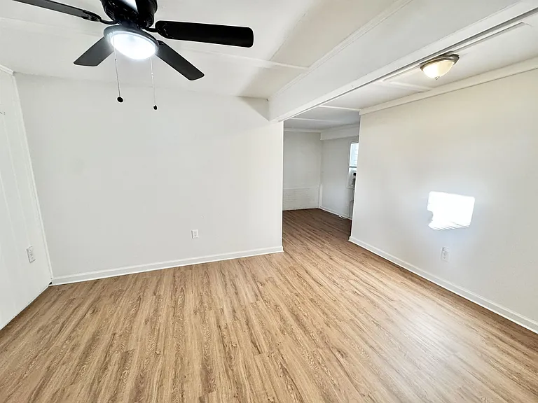 3880 Spottswood Ave — Photo 20