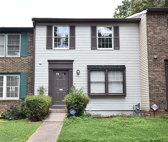 1st image of 1972 Hamilton Pl SE
