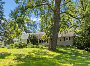 2706 Fondulac Dr, East Peoria, IL 61611