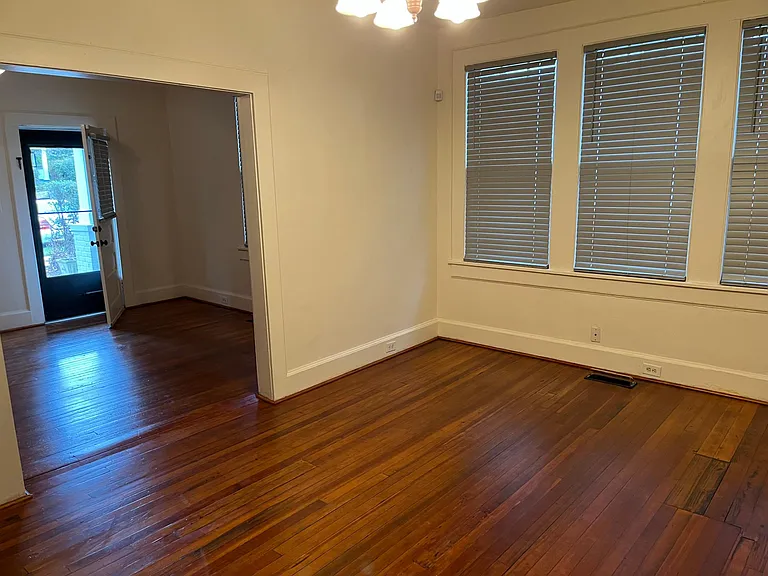 2406 Cypress St — Photo 13