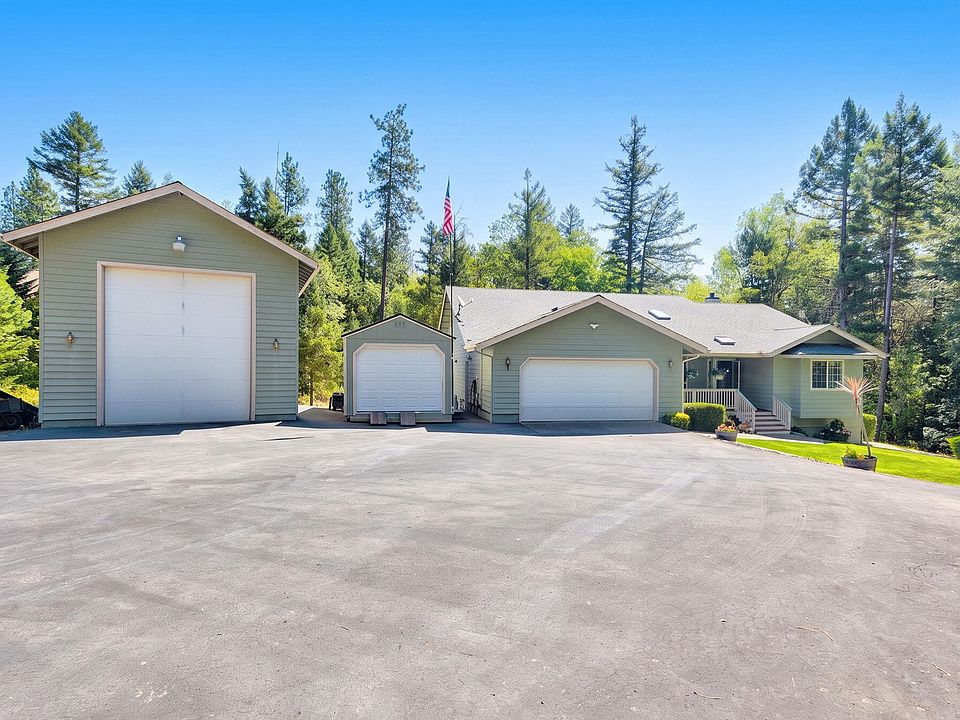 1st image of 141 N Lappland Dr