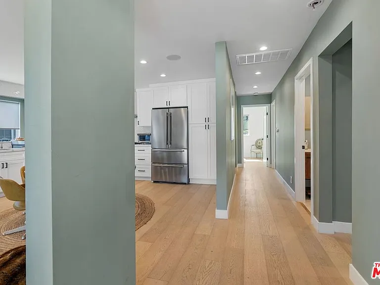 1445 S Stanley Ave — Photo 5