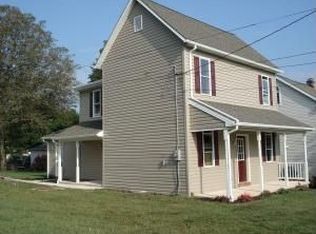 975 Maple St, Lititz, PA 17543