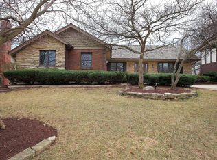 1328 E Gartner Rd, Naperville, IL 60540