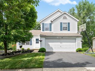 81 Lantern Chase Dr, Delaware, OH 43015