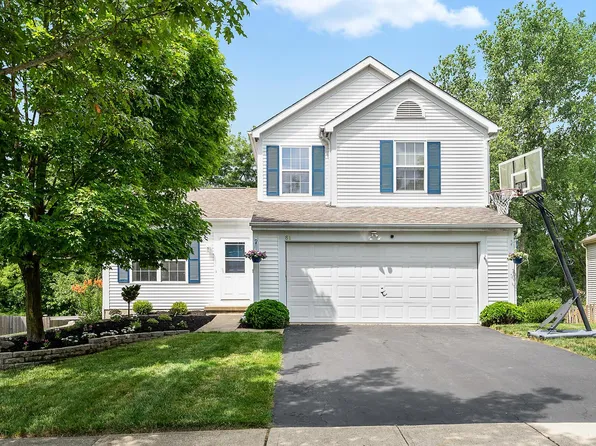 81 Lantern Chase Dr, Delaware, OH 43015