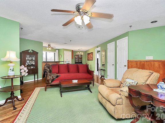 5th image of 211 Heritage Blvd Suite 514