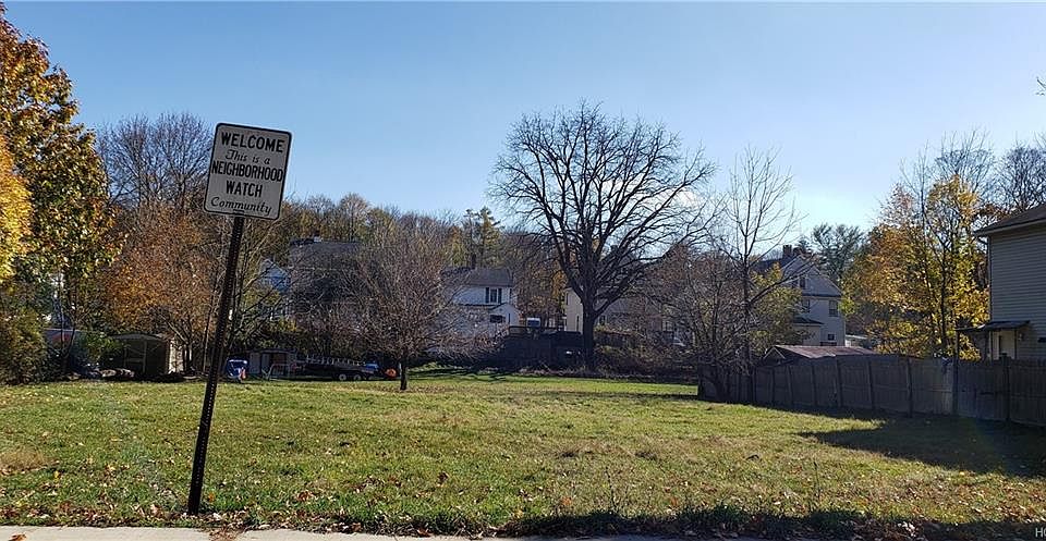 2nd image of 6 Spring St