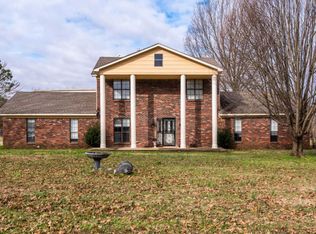 3889 Robertson Rd, Nesbit, MS 38651