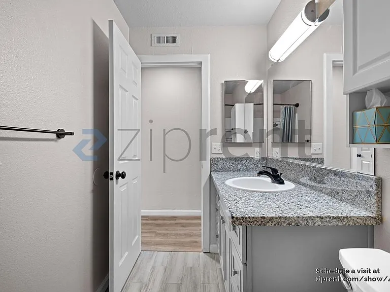 208 Richard Pl — Photo 24