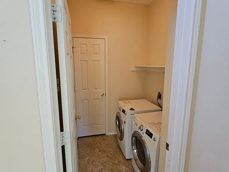 1310 Westview Dr — Photo 15