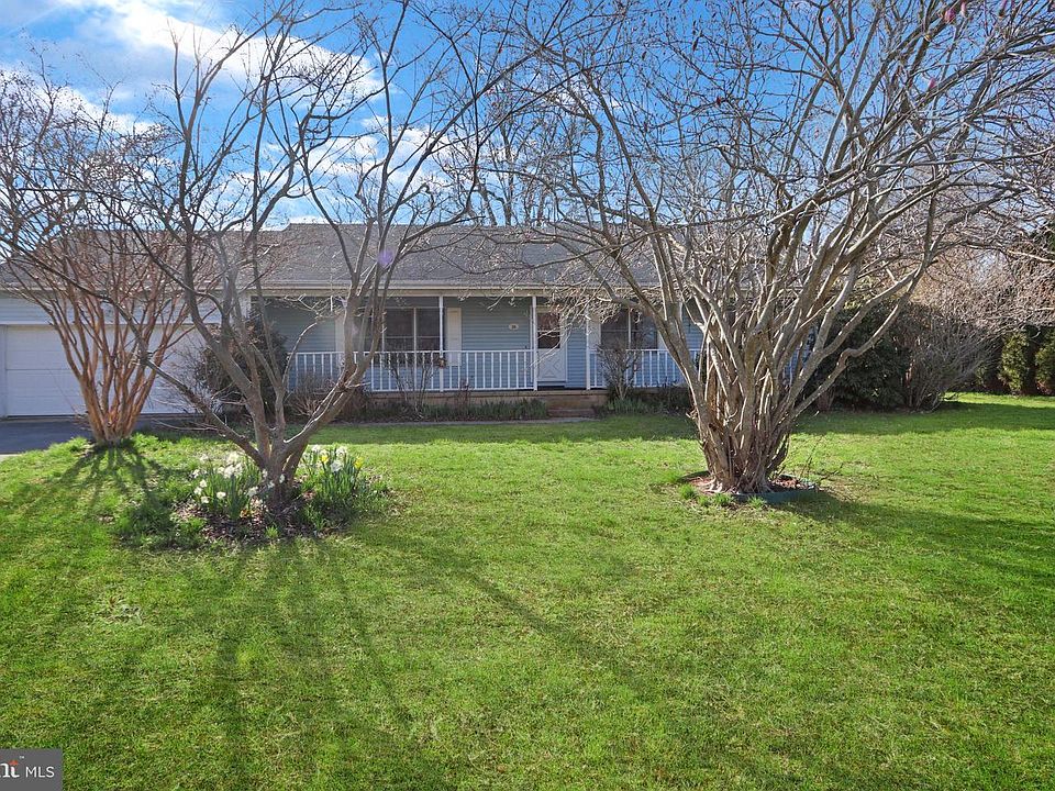 1st image of 39 W Huntington Cir