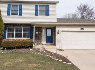 1605 Sheffield Ct, Aurora, IL 60504