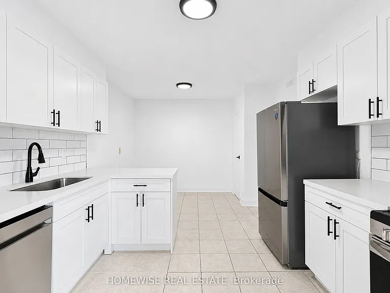2500 Bathurst St #307 — Photo 5