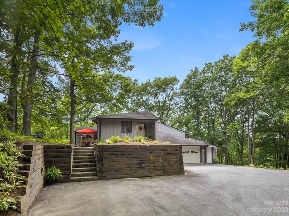 60 Puzzle Gully Rd, Saluda, NC 28773