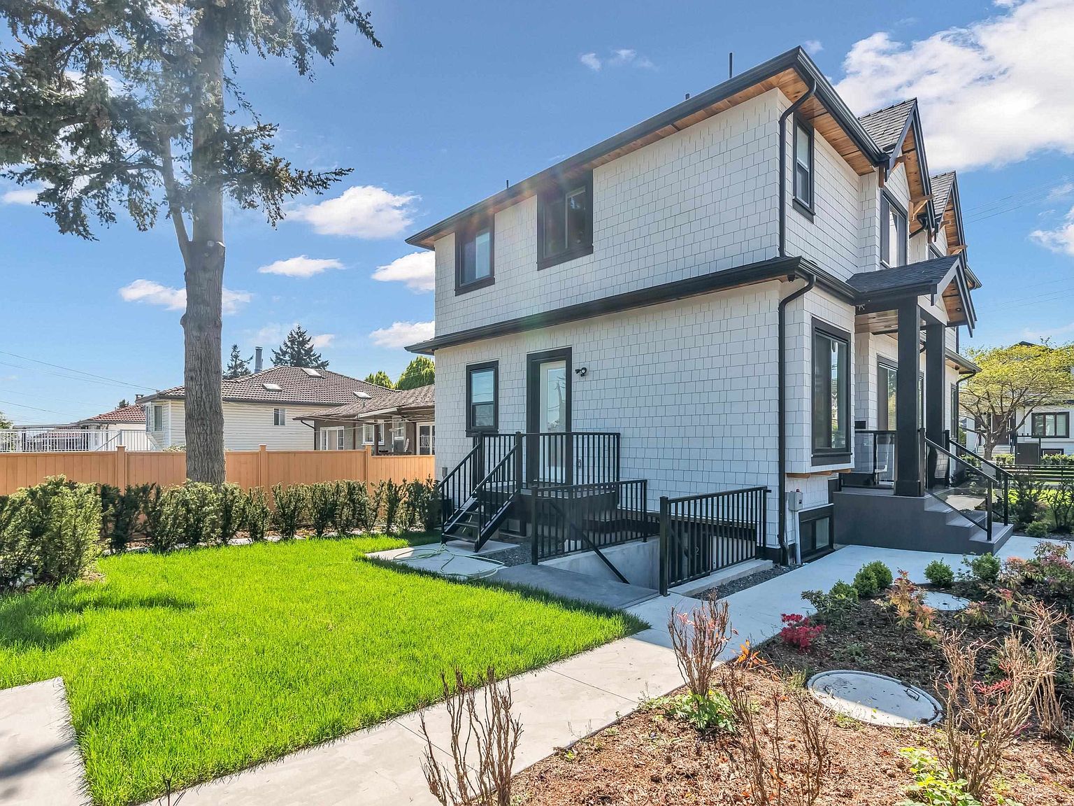 402 E 59th Ave, Vancouver, BC V5X 1X6 | MLS #R2875846 | Zillow