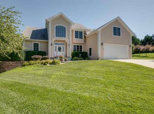 3601 Everett Cir, Manhattan, KS 66503