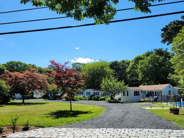 59 Ploughed Neck Rd Unit 2, East Sandwich, MA 02537