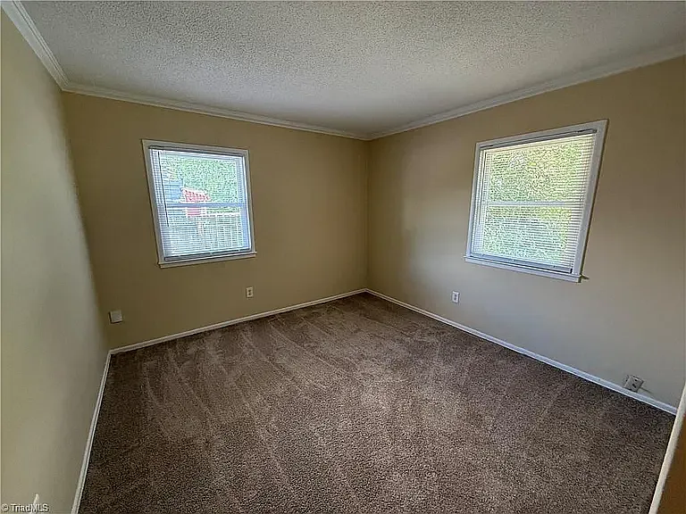 309 Ray St — Photo 7