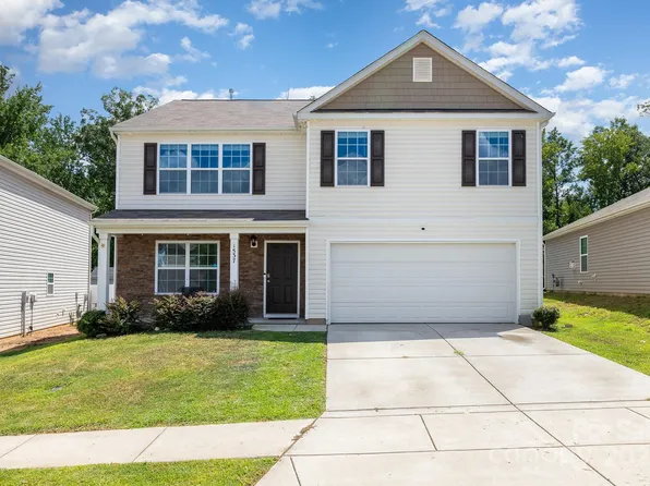 1537 Lilly Springs Pl, Dallas, NC 28034