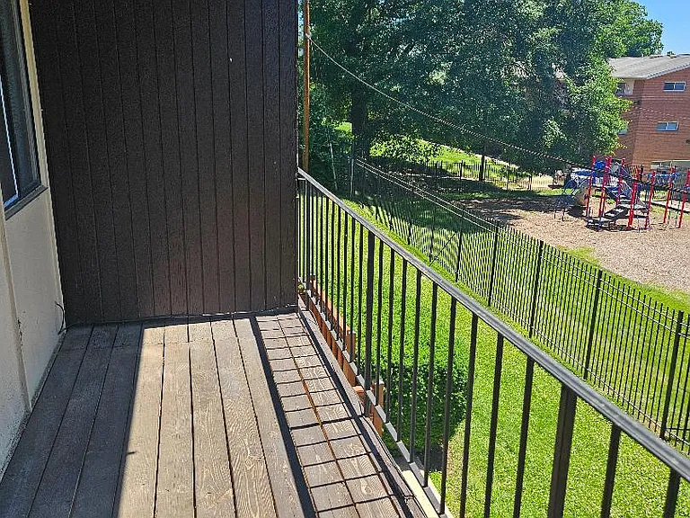 3936 Stone Gate Dr #D — Photo 35