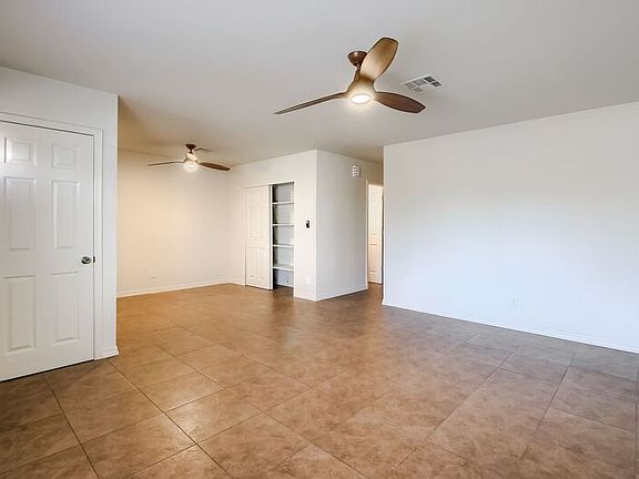 5th image of 11848 N 35th Ave Unit B
