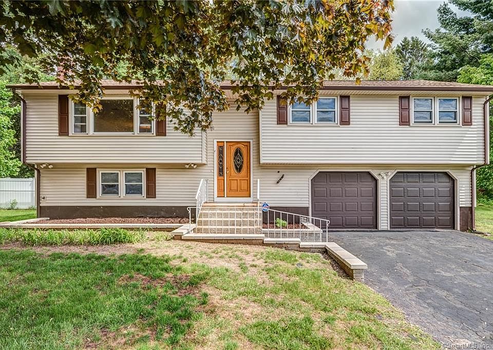 1st image of 24 Wendy Dr