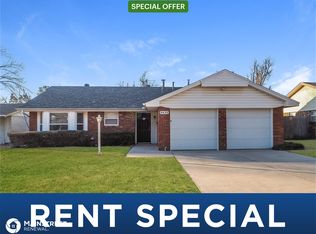 5632 NW 37th St, Warr Acres, OK 73122