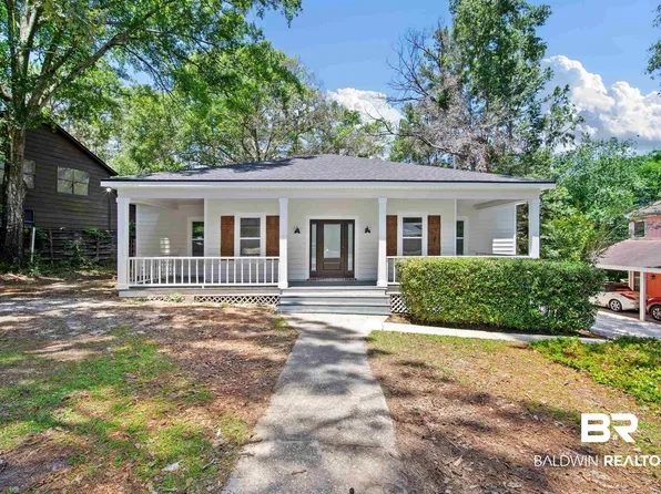 121 Broadmoor Dr, Daphne, AL 36526