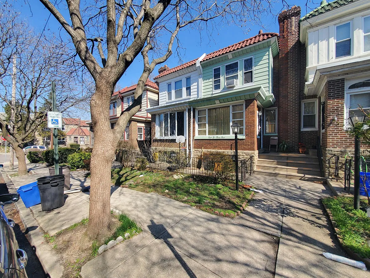 Building Photo - 5639 N Uber St