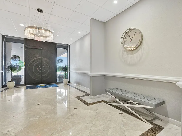 5380 N Ocean Dr #11A — Photo 32