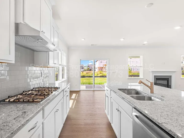 9008 Catboat St — Photo 18