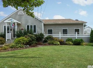 23 Marlboro Pl, Bellmore, NY 11710