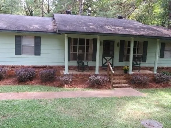 925 River Rd, Valley, AL 36854