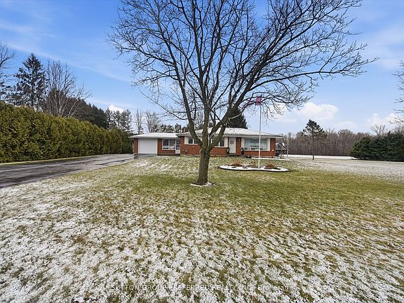 3rd image of 9418 Currie Rd