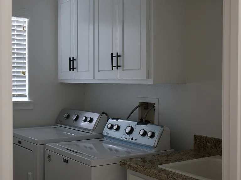 904 Shawnee Bend Rd — Photo 8