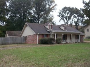 1604 Northwood Ct, Longview, TX 75605