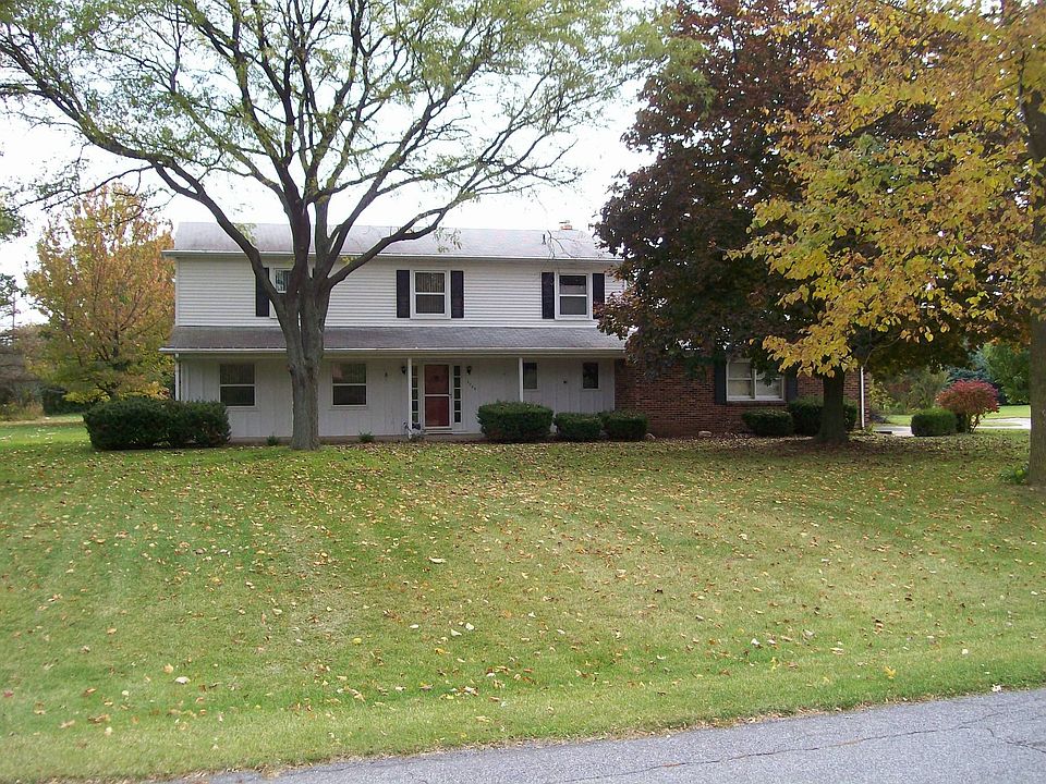 1st image of 5585 Blue Grass Ln