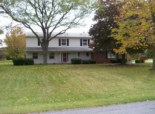 5585 Blue Grass Ln, Saline, MI
