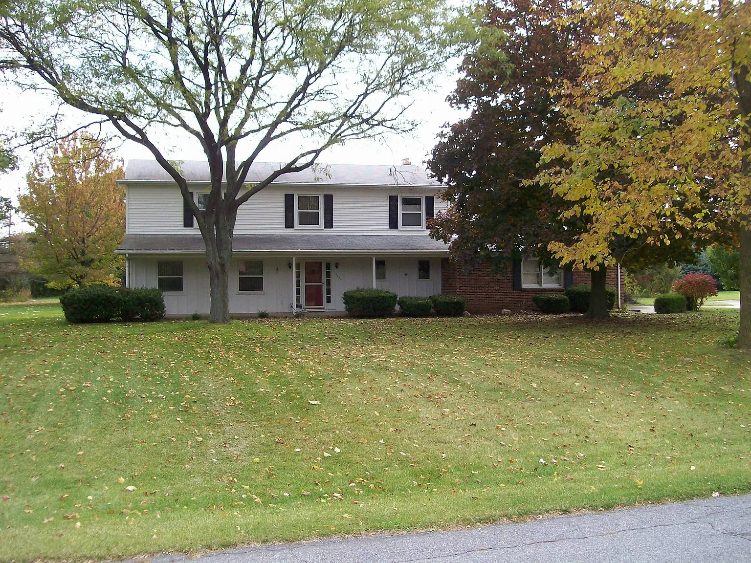 5585 Blue Grass Ln photo 1