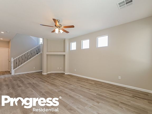 5th image of 607 Breezy Sage Ct