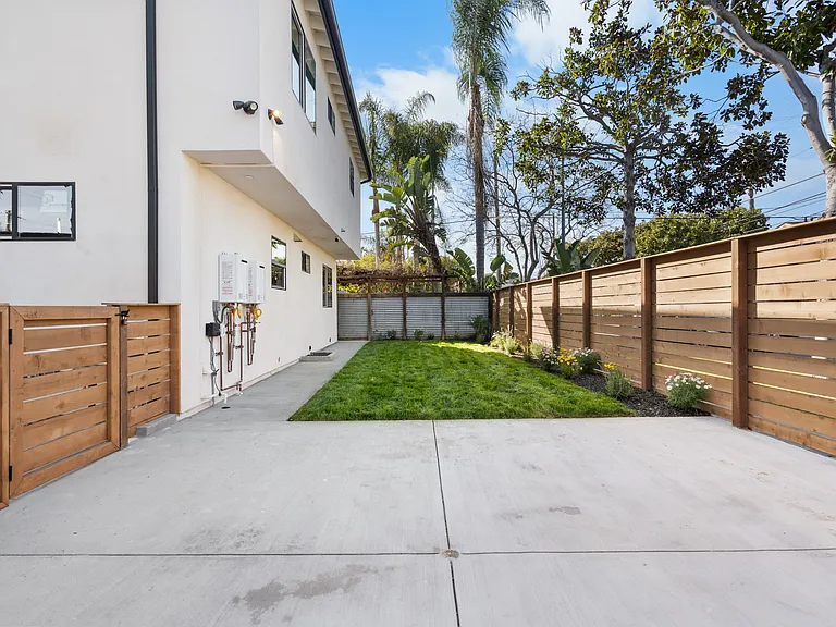 3301 S Beverly Dr #1 — Photo 17