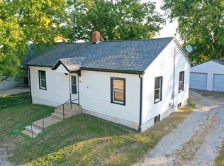 509 N Clark St, Reynolds, IN 47980