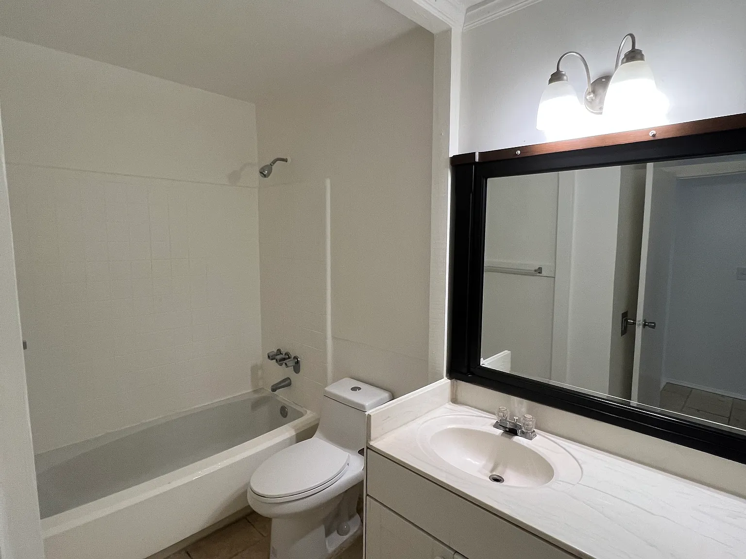 2 bed, 1244 sqft, $1,700 — Photo 3