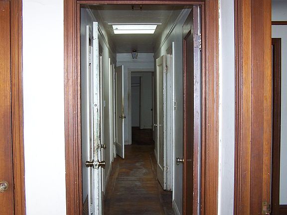 3rd image of 1454 40th Ave